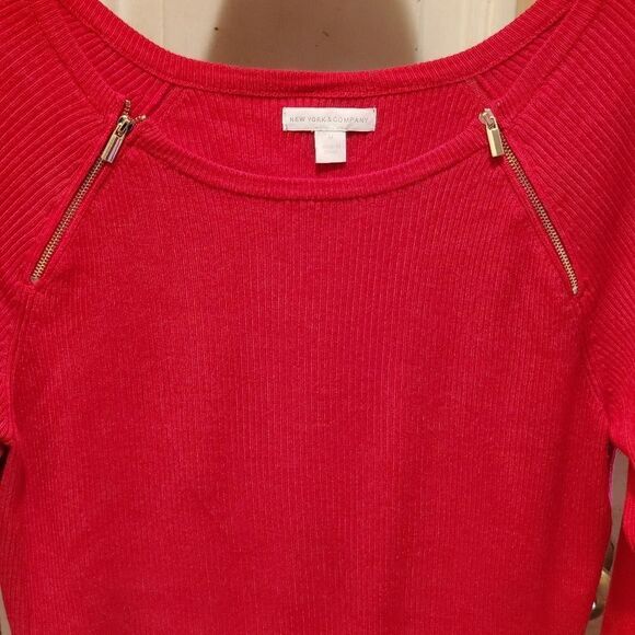 New York & Company crewneck sweater with zippers - Picture 2 of 8